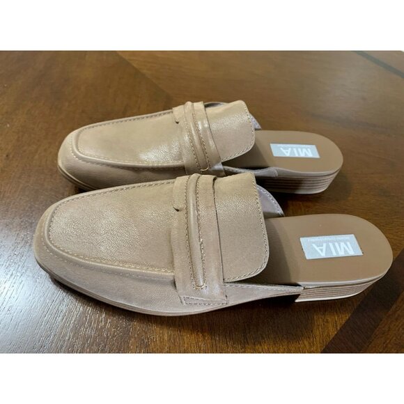 Milia Slide Loafer SIZE 9 WOMEN - Picture 1 of 4